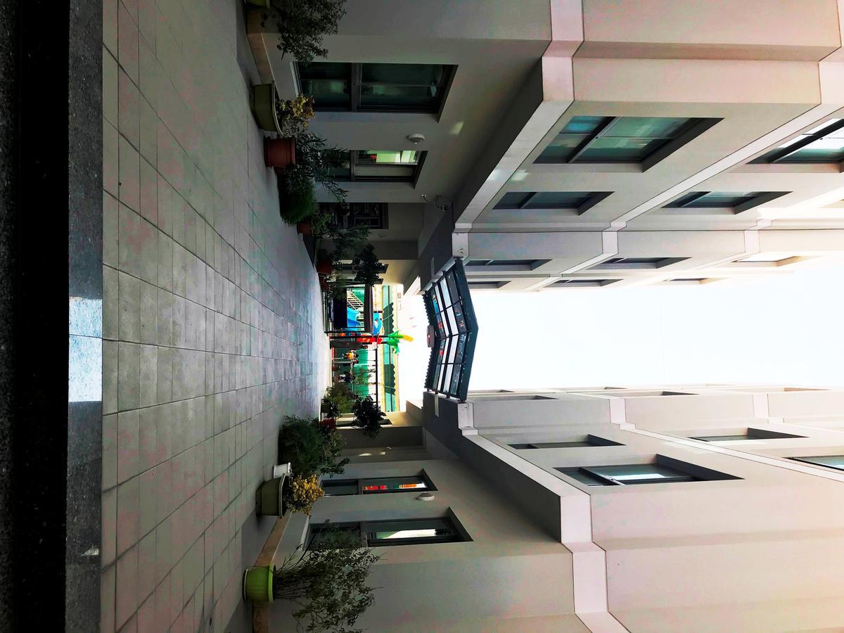 Stout Apartments 麦纳麦 外观 照片